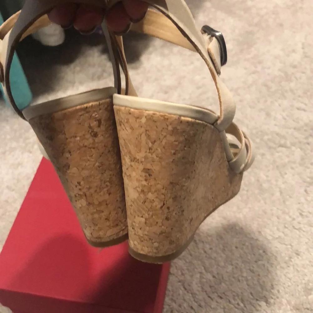 Sandals - Picture 5 of 9